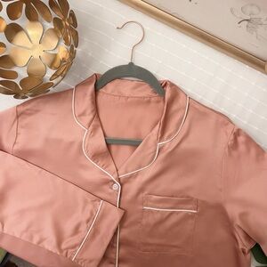 Stain Long-Sleeve Pajamas